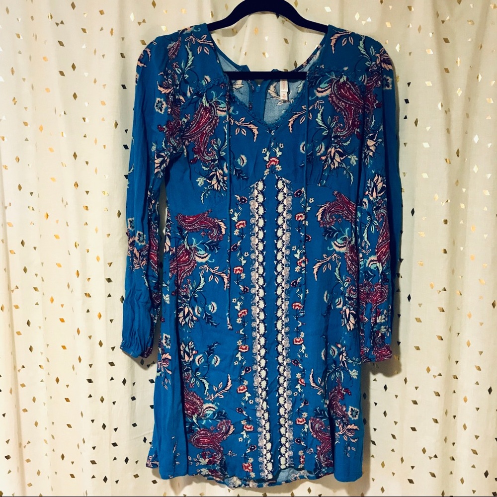 BOHO MINI BLUE LONG SLEEVE FLORAL DRESS